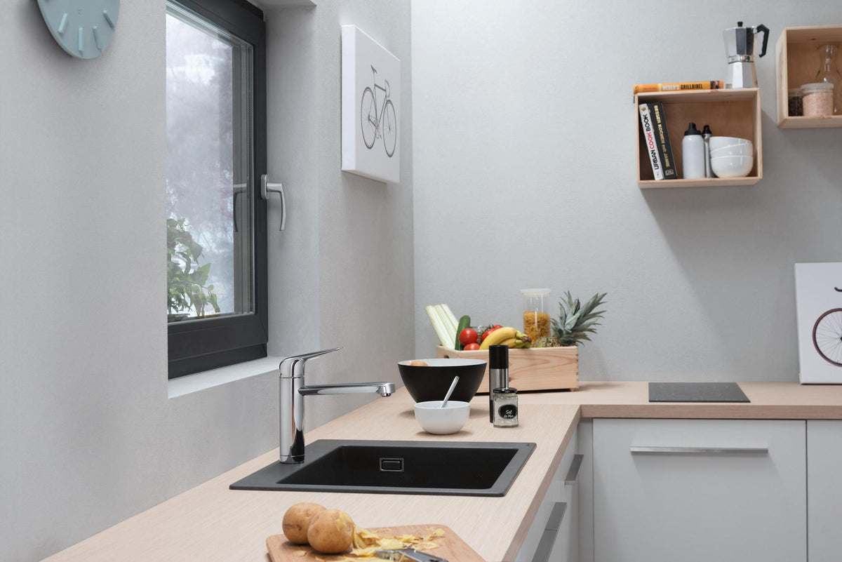 HANSGROHE Focus M42 Spültischmischer M423-H120 mit 360° Schwenkauslauf und Vorfenstermontage in Chrom