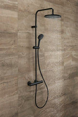 HANSGROHE Showerpipe Vernis Blend 240 mit Thermostat mattschwarz – Duschsystem mit Kopf- und Handbrause