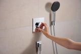 Hansgrohe Wandanschluss FixFit Fine E mit Rückflussverhinderer – 1/2 Zoll, schwarz, 65 mm Rosette