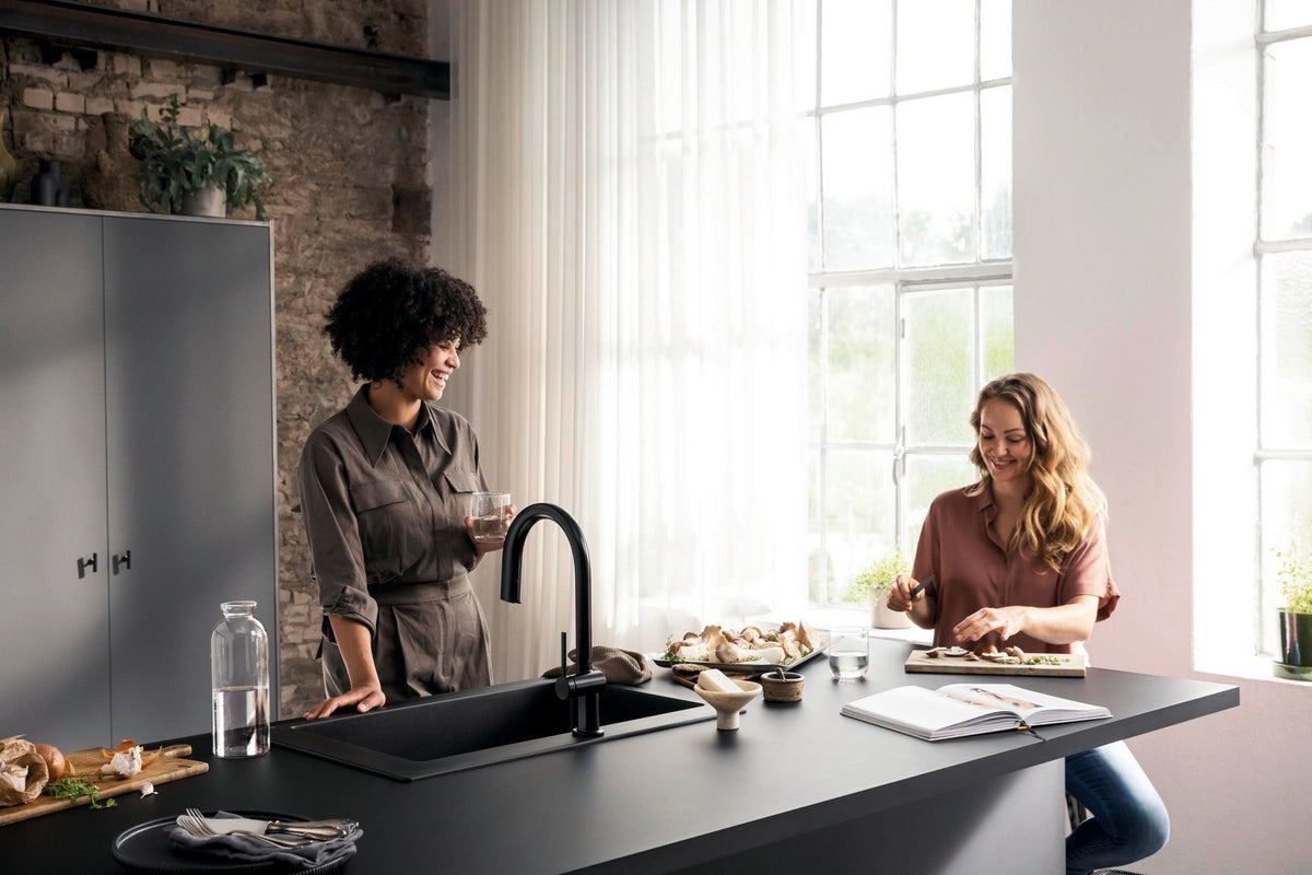 HANSGROHE Aqittura M91 Filtersystem 210 mit Ausziehschlauch und aBox Starter Set – gefiltertes Trinkwasser direkt aus der Küchenarmatur