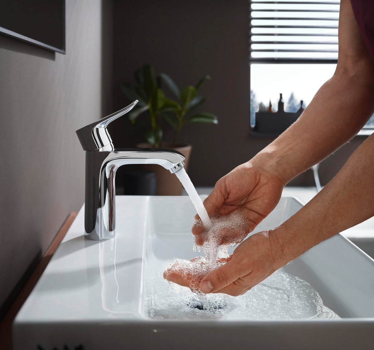 HANSGROHE Metris 110 Einhebel-Waschtischmischer chrom mit ComfortZone und Ablaufgarnitur