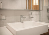 HANSGROHE AddStoris Glashalter Wandmontage Chrom – Mattglas Zahnputzbecher-Halter mit verdeckter Befestigung