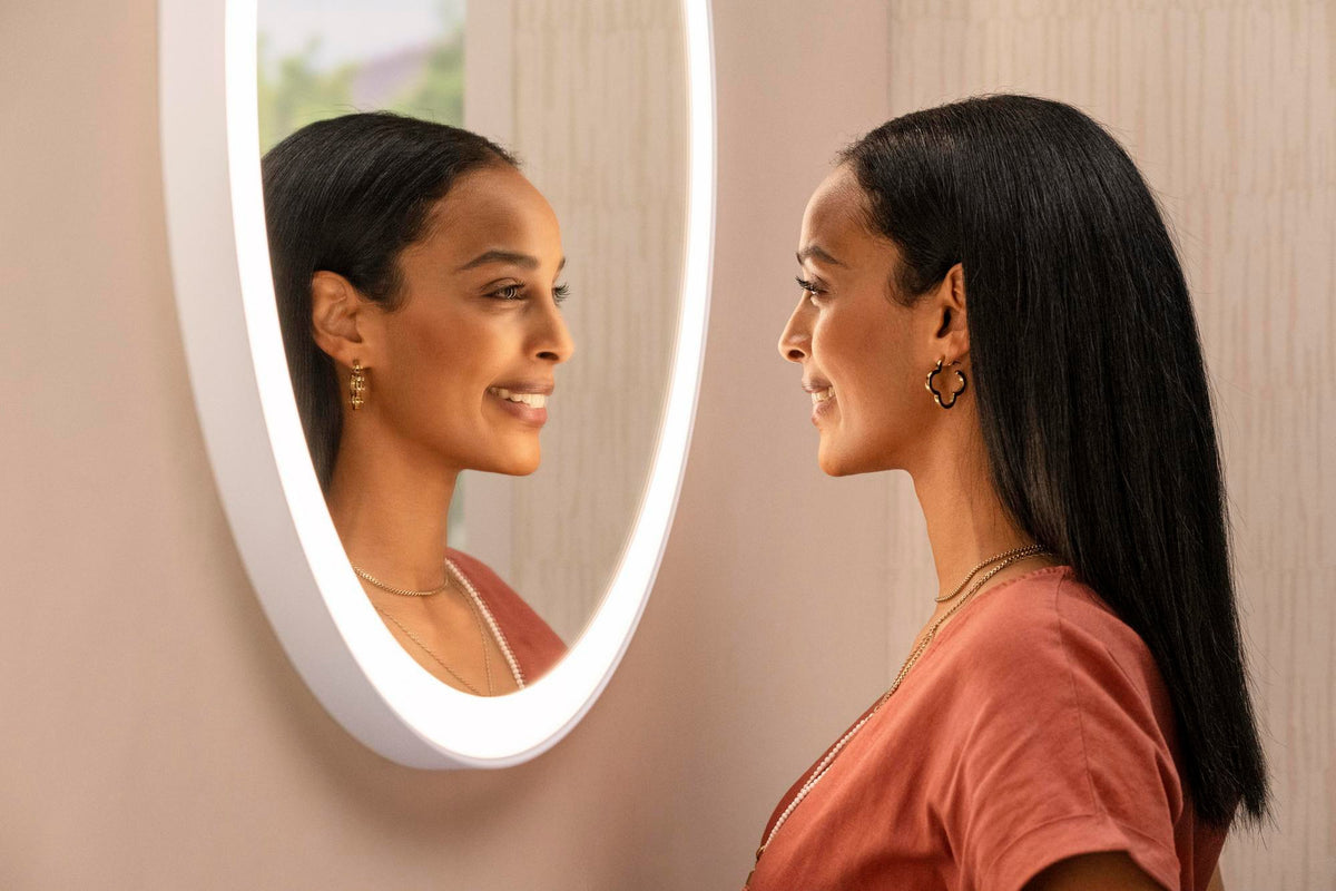 HANSGROHE Spiegel Xarita Lite S – runder LED-Wandspiegel 700 mm mit TouchlessSensor und AntiFog