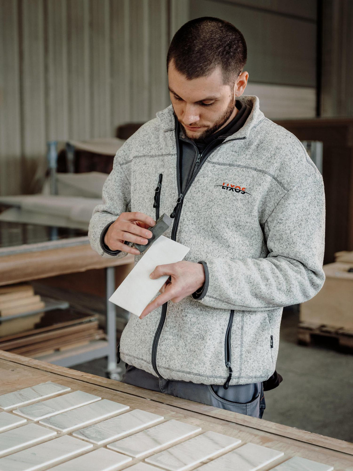 AXOR MyEdition Platte 150 in Leder – Abnehmbare Design-Abdeckung für Waschtischarmaturen