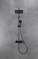 HANSGROHE Showerpipe Vernis Shape 240 mit Thermostat mattschwarz – Duschsystem