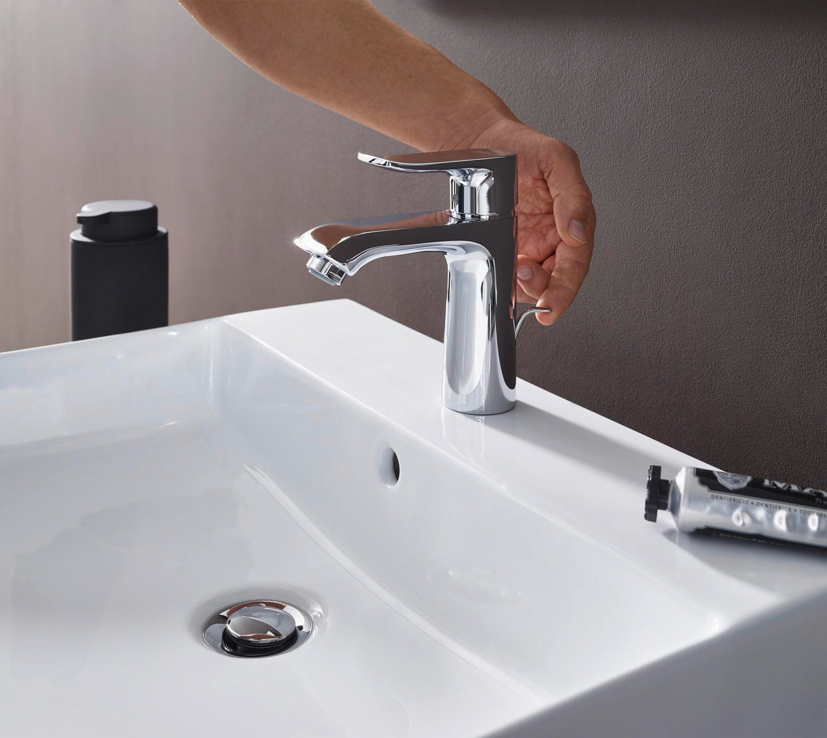 HANSGROHE Metris 110 Einhebel-Waschtischmischer chrom mit ComfortZone und Ablaufgarnitur