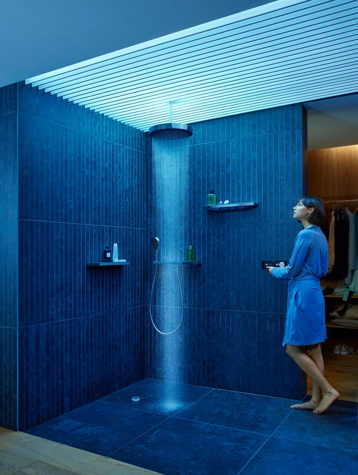 Hansgrohe RainPad Fertigset für 2 Verbraucher – TouchScreen Steuerung, schwarz/chrom