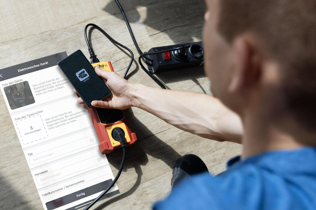 Wiha Gerätetester-Set PAT one im Koffer – Tragbarer Prüfer für ortsveränderliche Geräte nach VDE 0701/0702