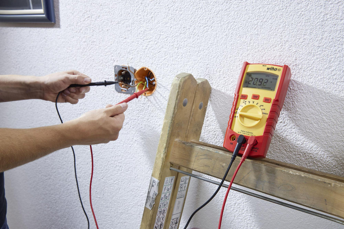 WIHA Multimeter 0-1000 V AC RMS mit True-RMS-Funktion und CAT IV 600 V