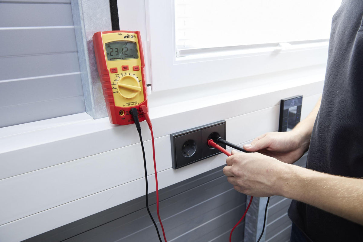 WIHA Multimeter 0-1000 V AC RMS mit True-RMS-Funktion und CAT IV 600 V
