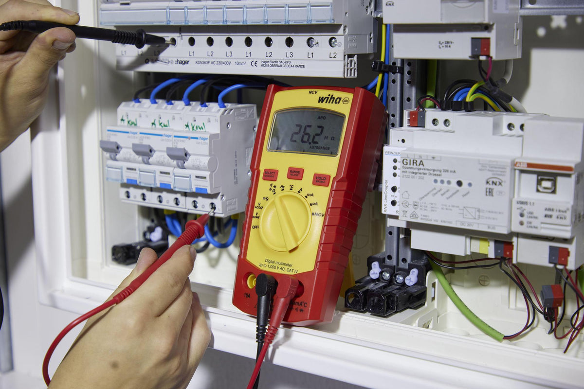 WIHA Multimeter 0-1000 V AC RMS mit True-RMS-Funktion und CAT IV 600 V
