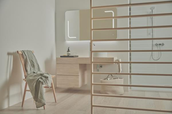 Ideal Standard Ceraline Waschtischarmatur mit 150 mm Ausladung, Ablaufgarnitur und Heißwasser-Sparfunktion