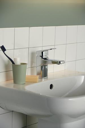 Ideal Standard Ceraplan Waschtischarmatur H75 mit Ablaufgarnitur, Ausladung 104 mm, Chrom