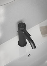 Ideal Standard Ceraline Nuovo Waschtischarmatur H85 mit Ablaufgarnitur und BlueStart in Chrom