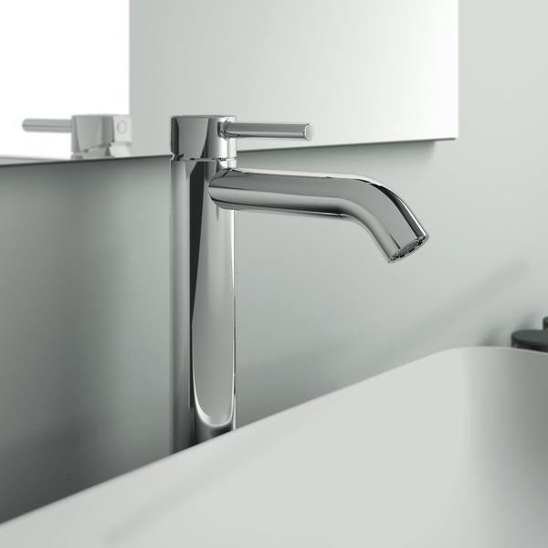 Ideal Standard Ceraline Waschtischarmatur mit 150 mm Ausladung, Ablaufgarnitur und Heißwasser-Sparfunktion
