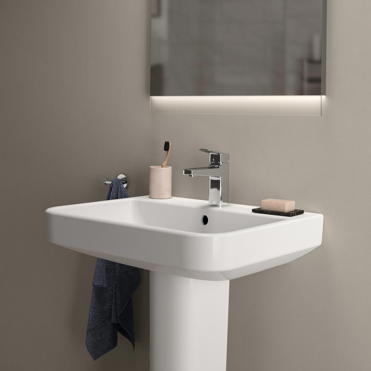 Ideal Standard i.life B Waschtisch 600 mm Weiß mit IdealPlus Beschichtung