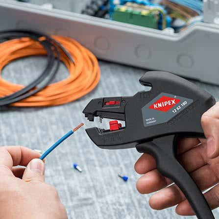 KNIPEX Automatikabisolierzange ComStrip 180 mm für 0,2-6 mm² – ohne Einstellung
