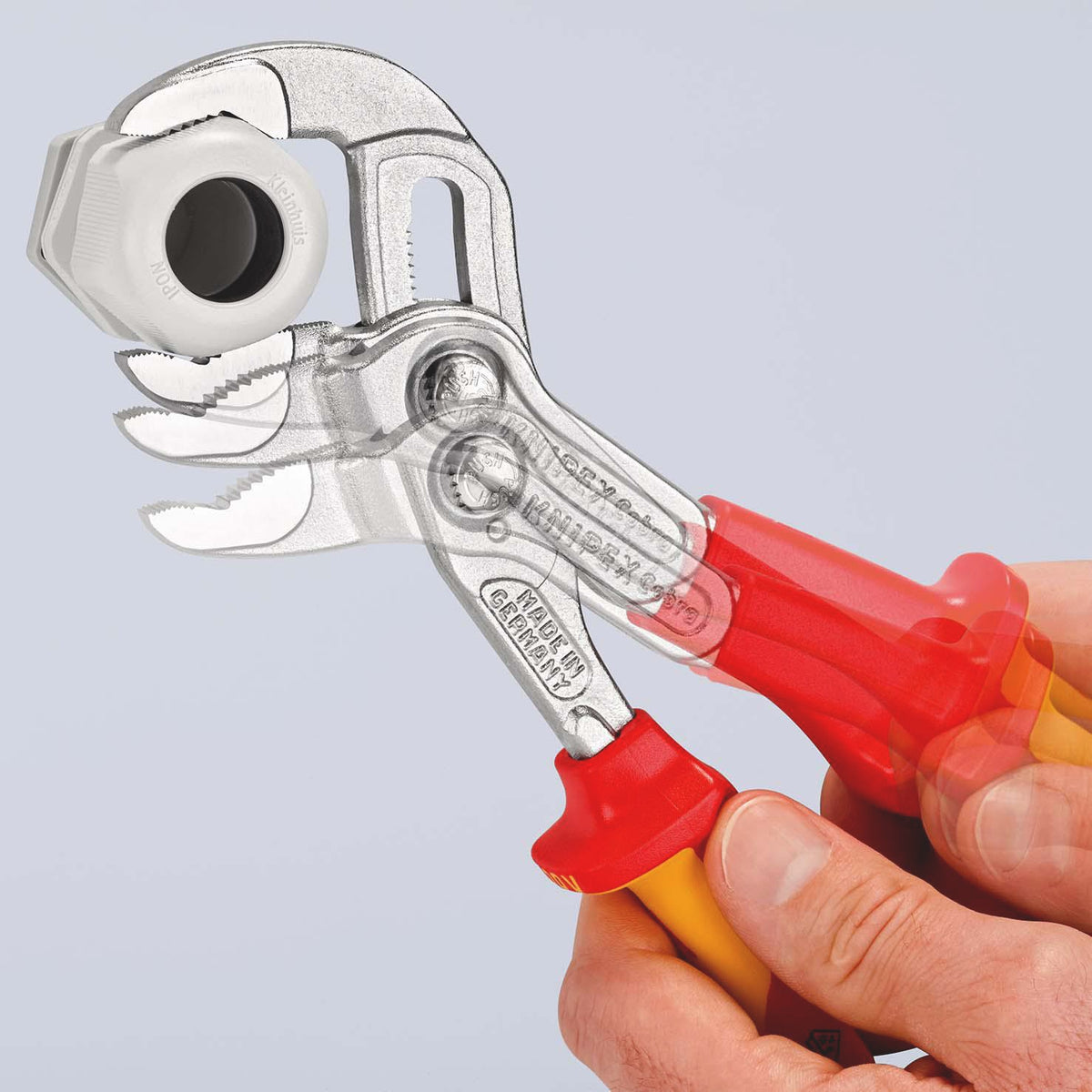 KNIPEX Wasserpumpenzange Cobra® 250 mm VDE-isoliert bis 1000 V – 24 Einstellpositionen, Spannweite 46 mm