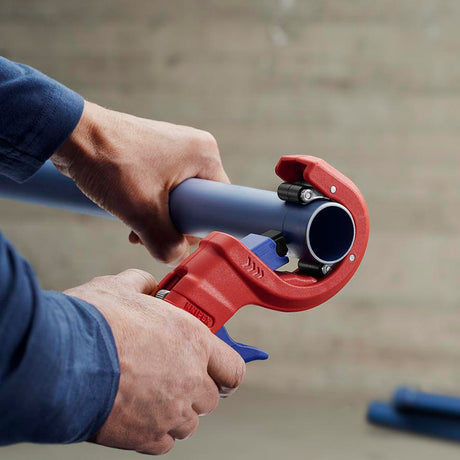 KNIPEX Rohrschneider DP50 für Ø 32, 40 und 50 mm Hausabwasserrohre aus Kunststoff, 165 mm