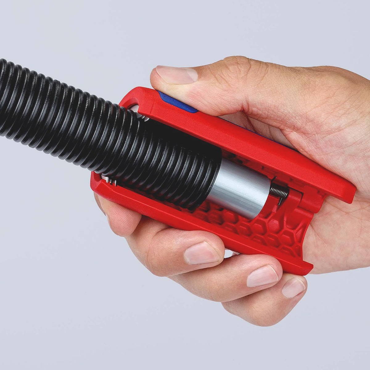 KNIPEX Abmantelungswerkzeug TwistCut 100 mm für Wellrohre und Litzen 0,2–4 mm²