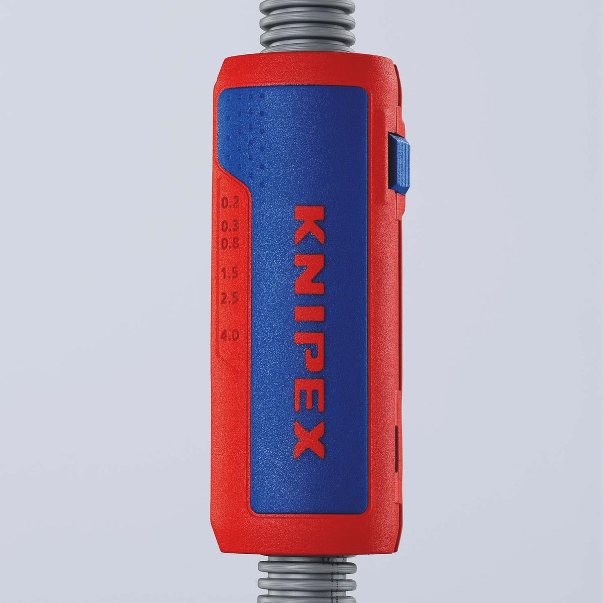 KNIPEX Abmantelungswerkzeug TwistCut 100 mm für Wellrohre und Litzen 0,2–4 mm²