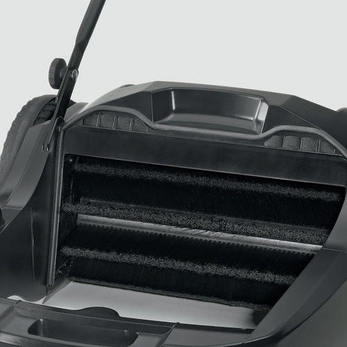 KÄRCHER Handkehrmaschine KM 70/20 C – 920 mm Arbeitsbreite, 3680 m²/h, 42 l Behälter