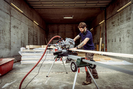 METABO Kapp- und Gehrungssäge KGS 305 M – 2000 W, Zugfunktion, Schnittlinienlaser, 305 x 105 mm