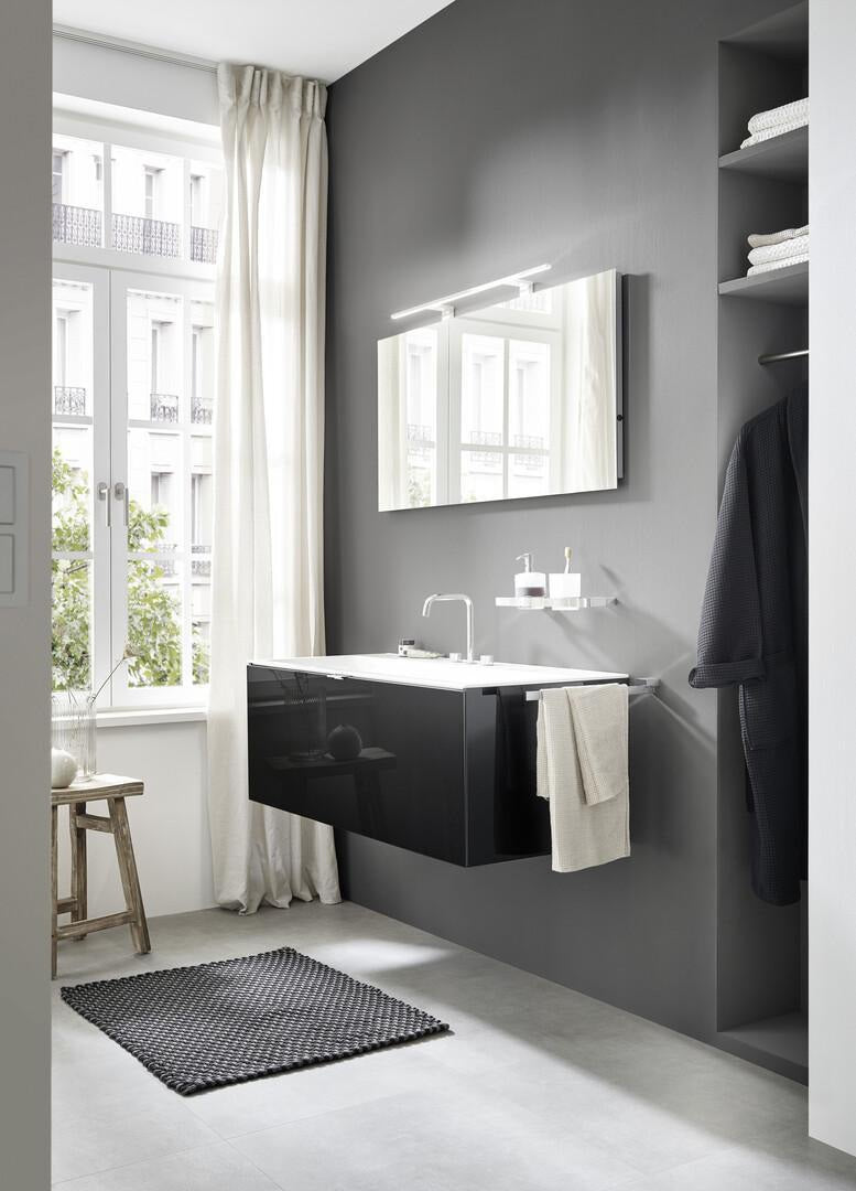 EMCO LED-Lichtspiegel mee mit Sensor-Schalter, 450 x 924 mm, IP 44, rechteckig, Holzrahmen