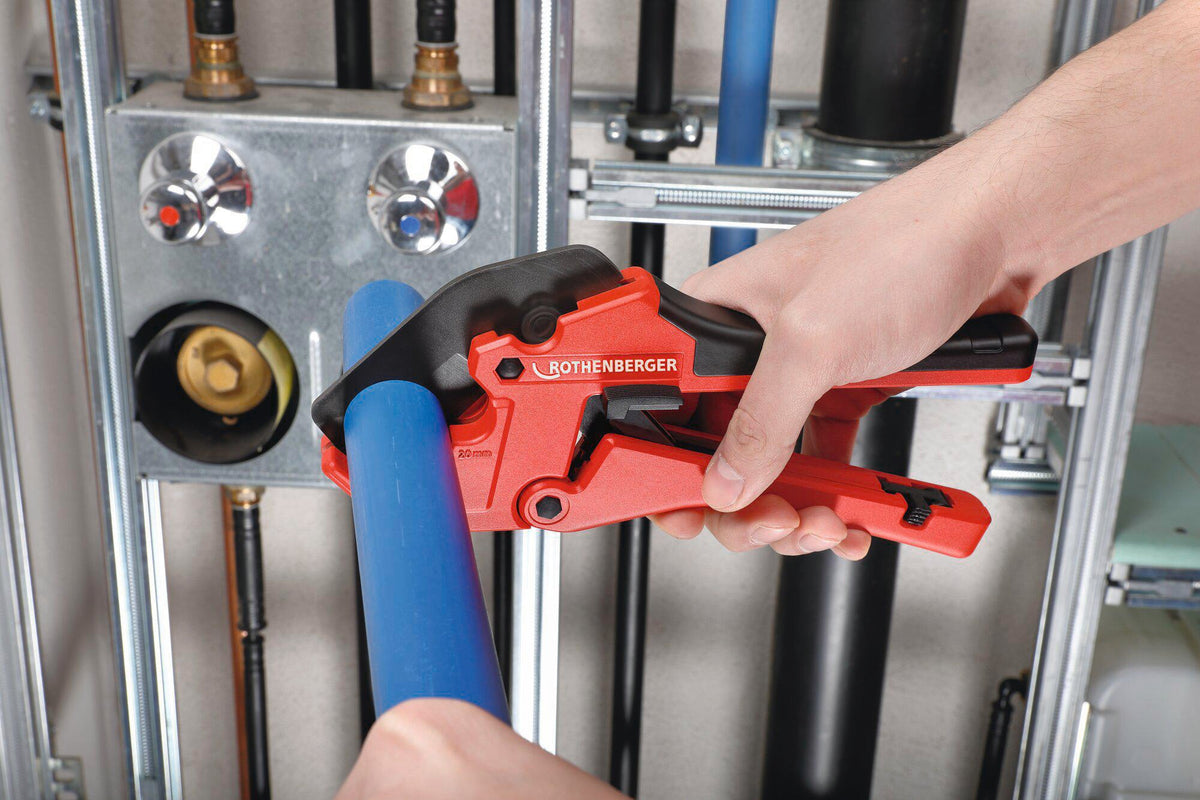 ROTHENBERGER ROCUT® 42 TWIN CUT Kunststoffschere für PE/PEX/PB/PVC/PPR Rohre bis 42 mm