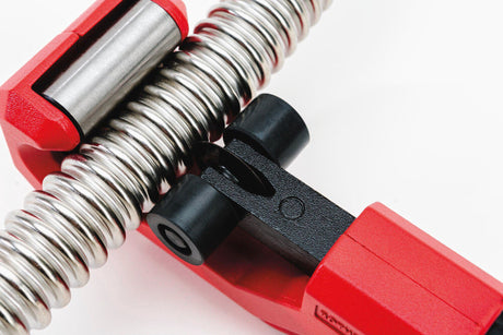 ROTHENBERGER Rohrabschneider CSST 8-42 mm – Präzise Trennung von INOX-Wellrohren