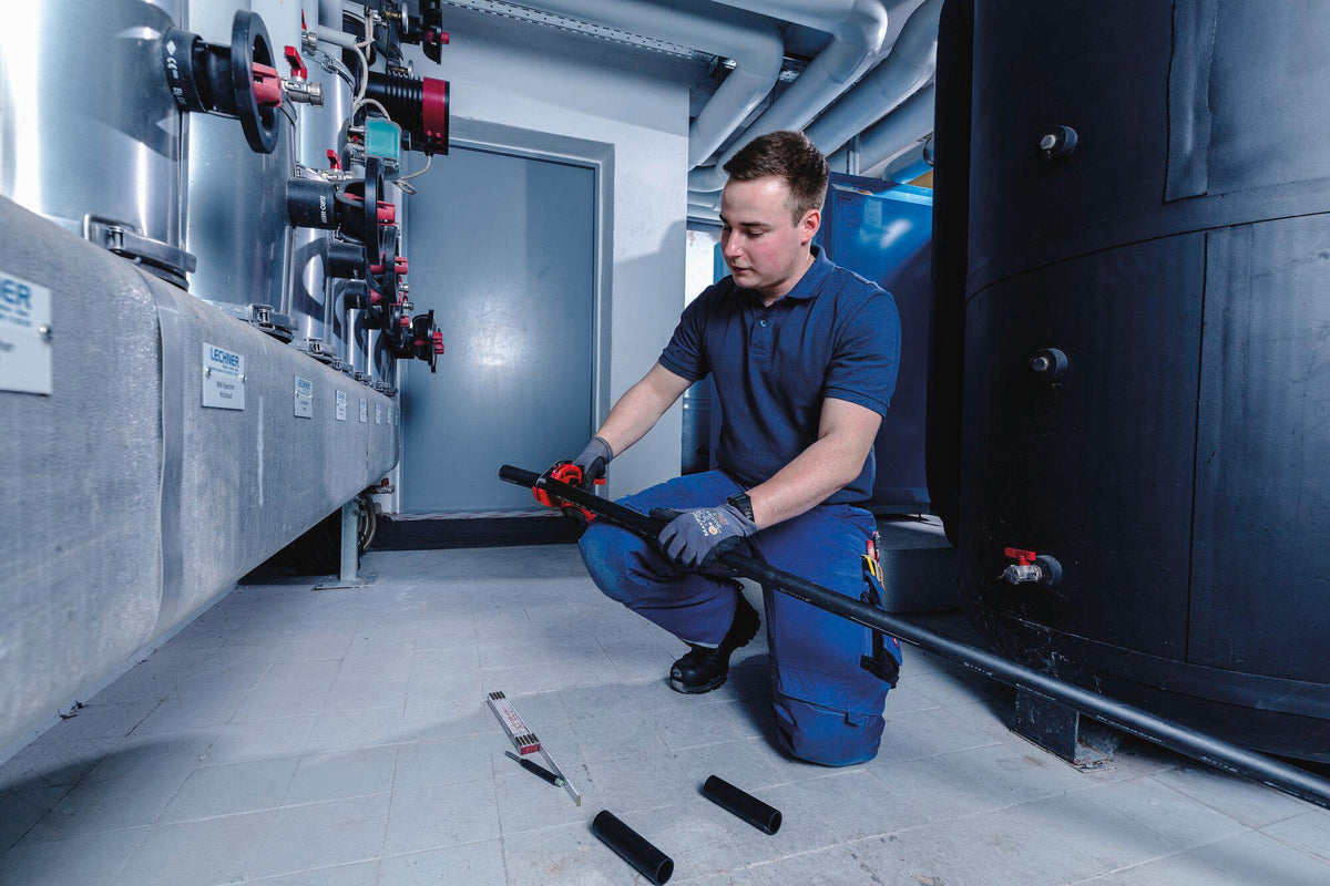 ROTHENBERGER ROCUT® TC 63 Professional Kunststoffschere für PP/PE/PB/PEX/PVDF Rohre 0-63 mm