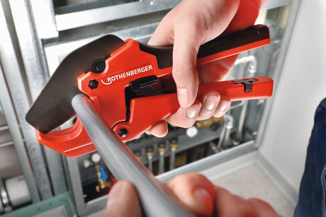 ROTHENBERGER ROCUT® 42 TWIN CUT Kunststoffschere für PE/PEX/PB/PVC/PPR Rohre bis 42 mm
