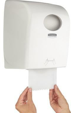 Scott Handtuchrolle CONTROL 6699 weiß 2-lagig Airflex 19,8 cm x 200 m 6 Rollen