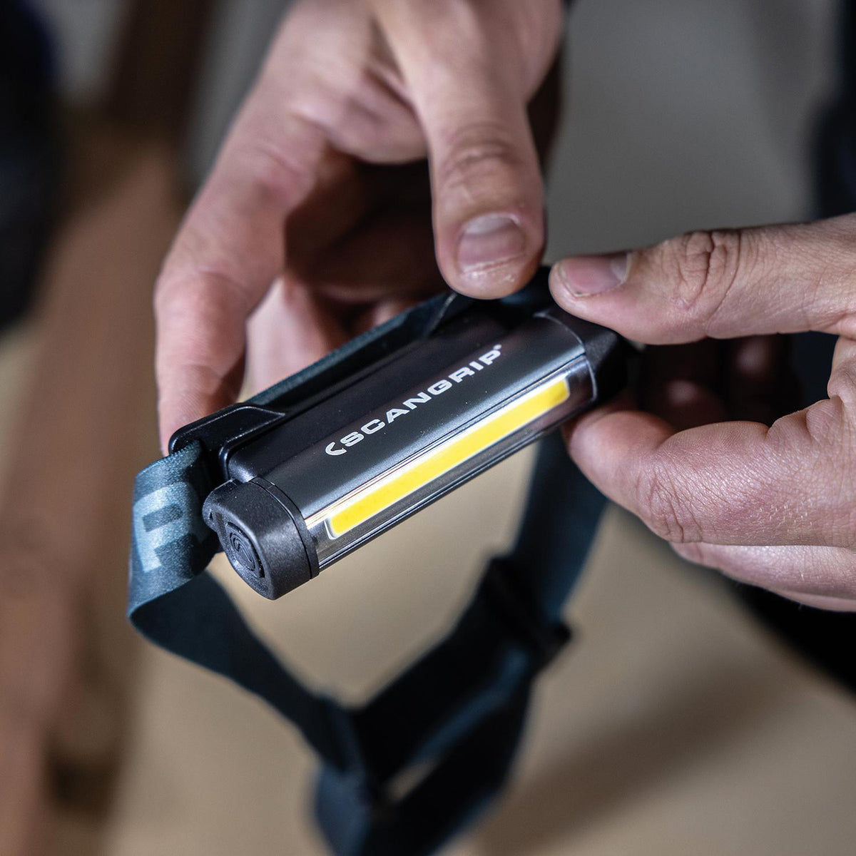 SCANGRIP FLEX WEAR LED-Taschenlampe 75-150 lm Li-Ion flexibel