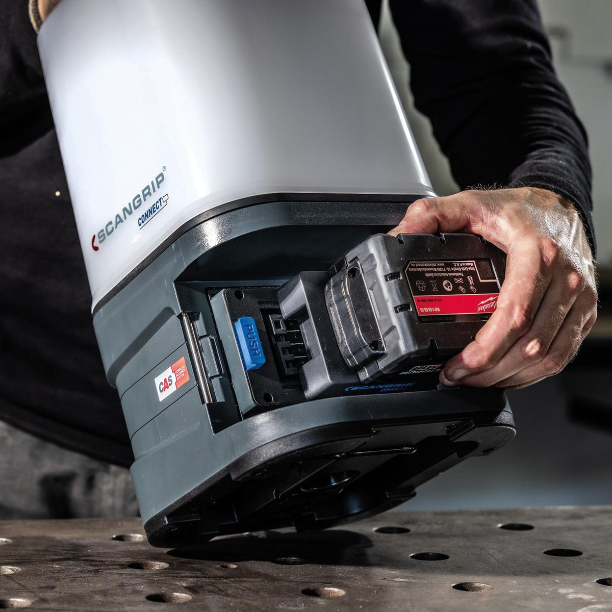 SCANGRIP LED-Strahler AREA 10 CONNECT 84 W 1000-10000 lm IP65 – 360° Arbeitsleuchte mit App-Steuerung