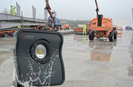 SCANGRIP NOVA 4 SPS LED-Strahler 30 W, 4000 lm, IP67, Akku & App