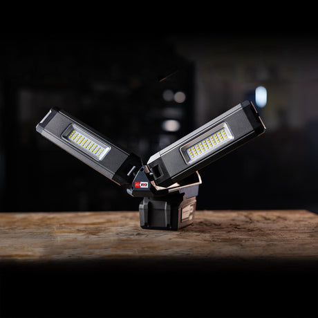 SCANGRIP DUO CONNECT LED-Strahler 108 W, 2500 lm, 18 V, IP30 – mit 2 flexiblen Leuchtenköpfen