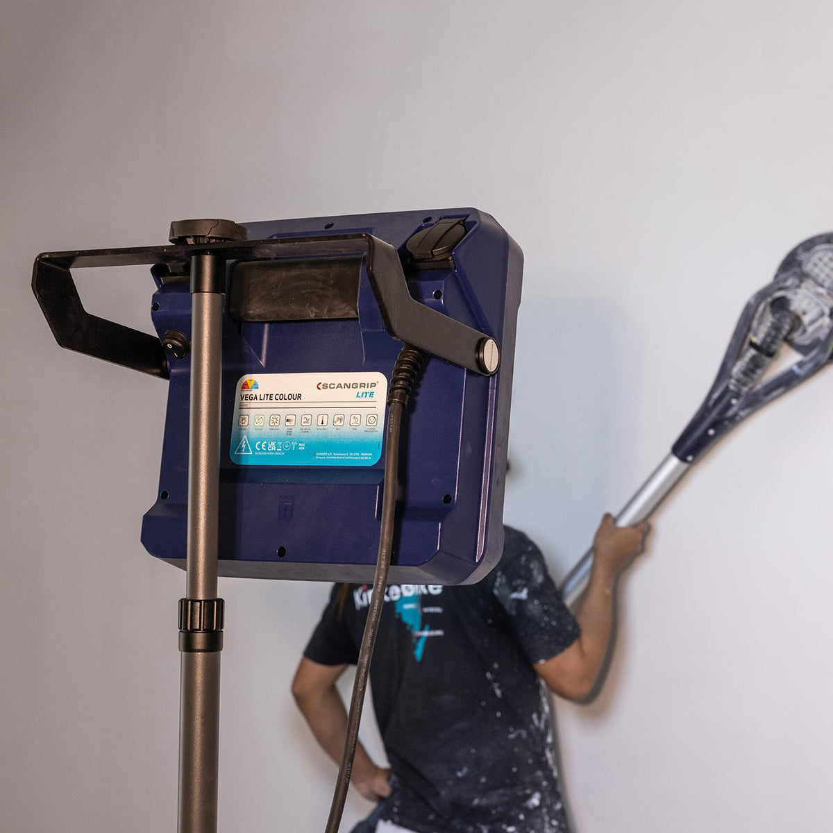 SCANGRIP TRIPOD 2m Stativ für Arbeitsleuchten – höhenverstellbar 0,9–2 m, Quick Release