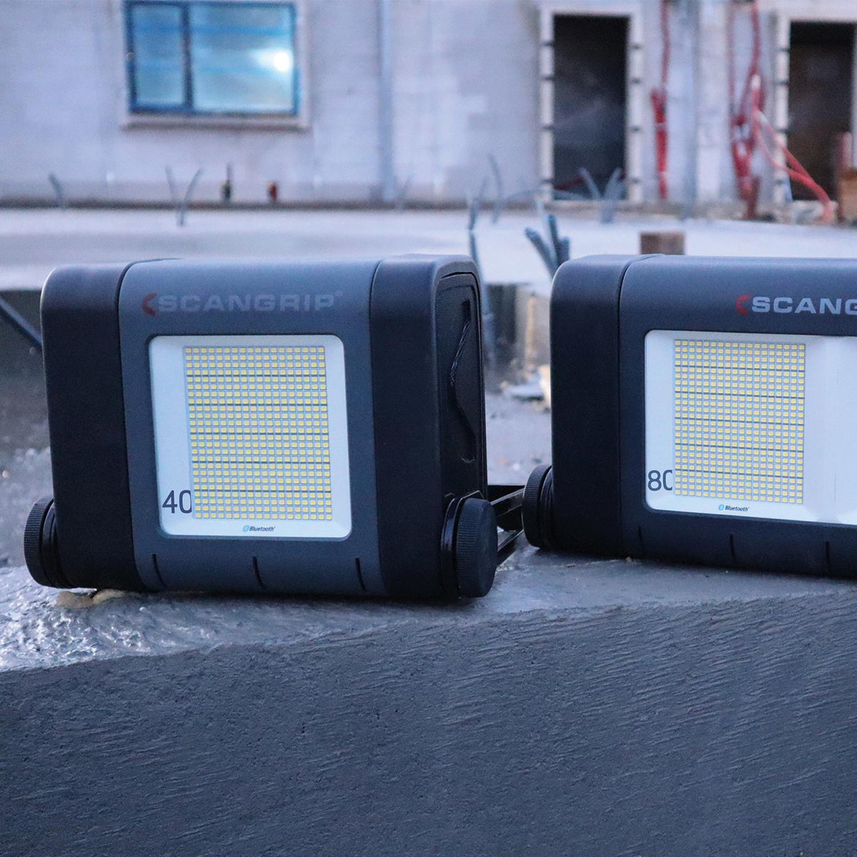 SCANGRIP SITE LIGHT 40 LED-Strahler 315 W, 10000-40000 lm, IP65, Bluetooth, 10 m Kabel