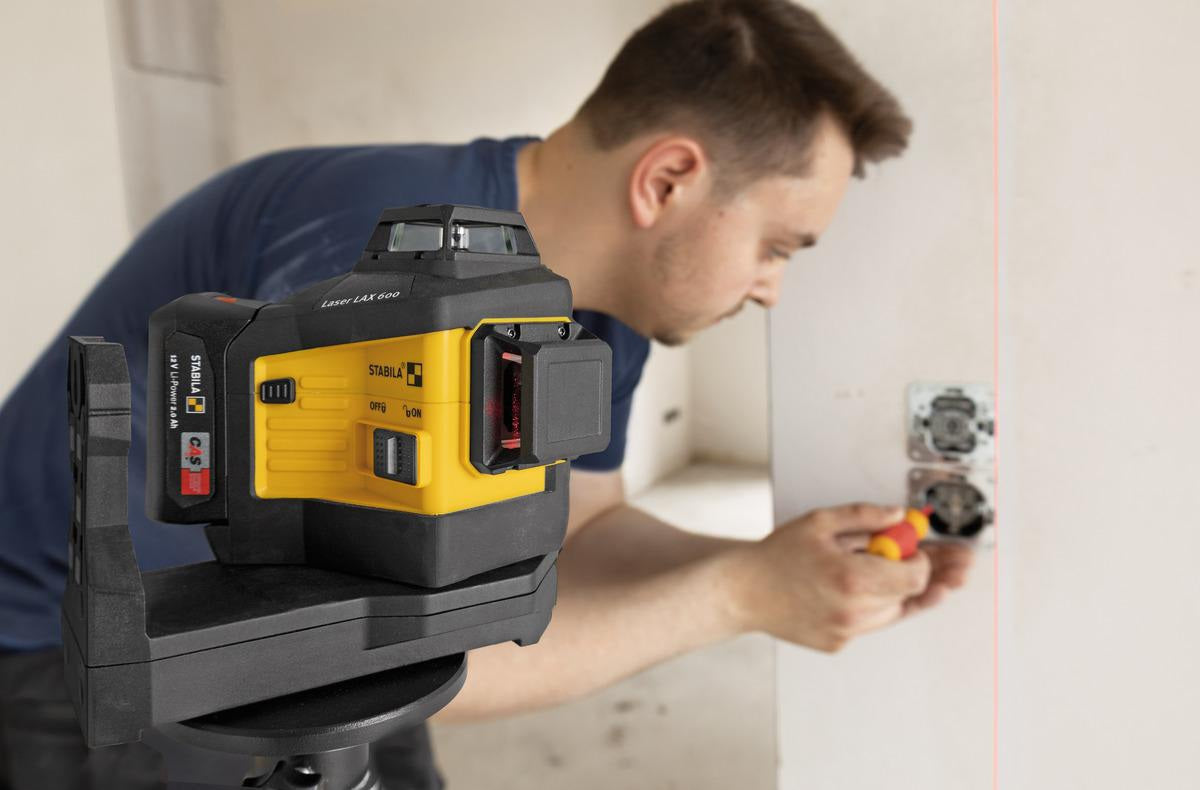 STABILA Multilinienlaser LAX 600 mit 3x 360°-Laserlinien, ± 0,3 mm/m, 30 m, IP65