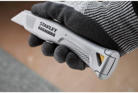Universalmesser FatMax von Stanley – 19 mm Klinge, 165 mm, mit Klingenspeicher