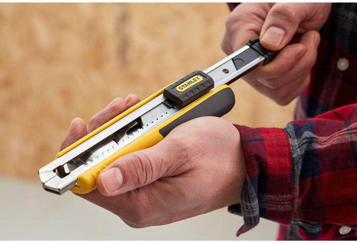 STANLEY Cuttermesser FatMax™ mit 18 mm Klinge und 180 mm Länge