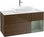 Nussbaum / Spanplatte / G831G M