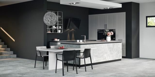 Villeroy & Boch Finera Küchenarmatur 927000 – Einhand-Spültischbatterie in Gold, Edelstahl, 360° schwenkbar