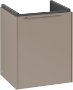 grau / monochrome Optik / Taupe