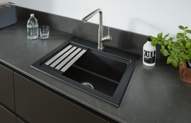 Villeroy & Boch Subway Style Shower Küchenarmatur Matt Black – Edelstahl, ausziehbare Handbrause