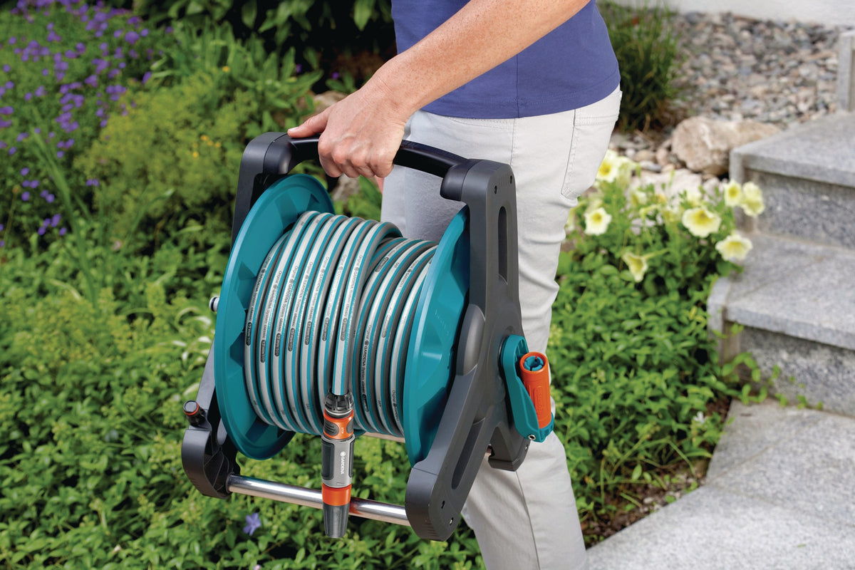 GARDENA Schlauchtrommel Classic 50 – 354 mm Breite, 50 m Kapazität, inkl. Handkurbel