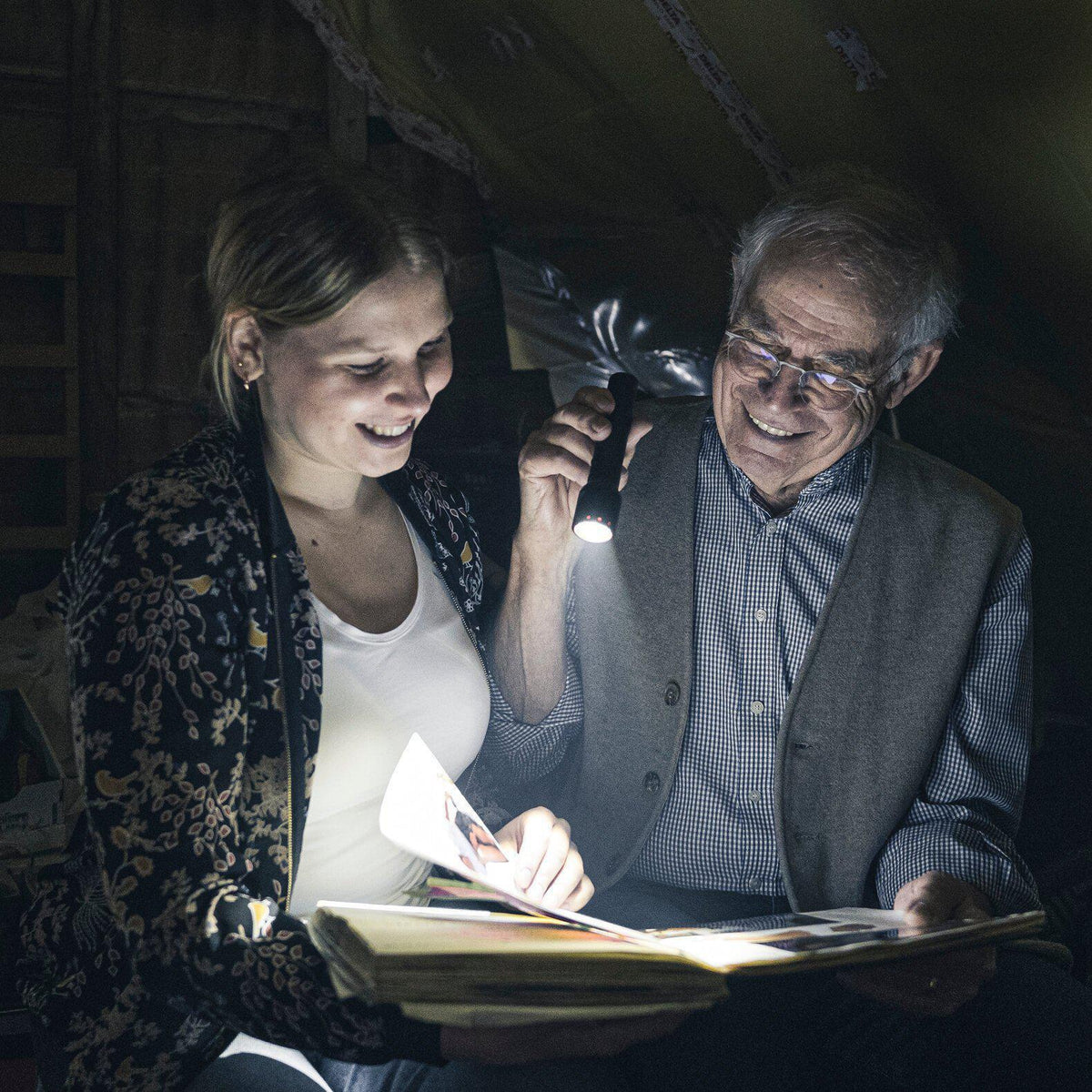 LEDLENSER P2R LED-Taschenlampe mit Advanced Focus System, 200 lm, USB-C-Akku