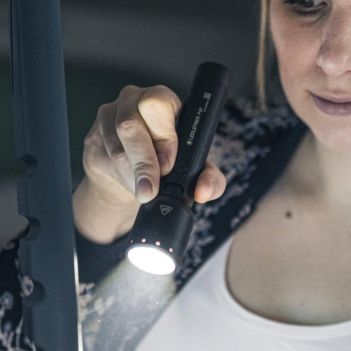 LEDLENSER P2R LED-Taschenlampe mit Advanced Focus System, 200 lm, USB-C-Akku