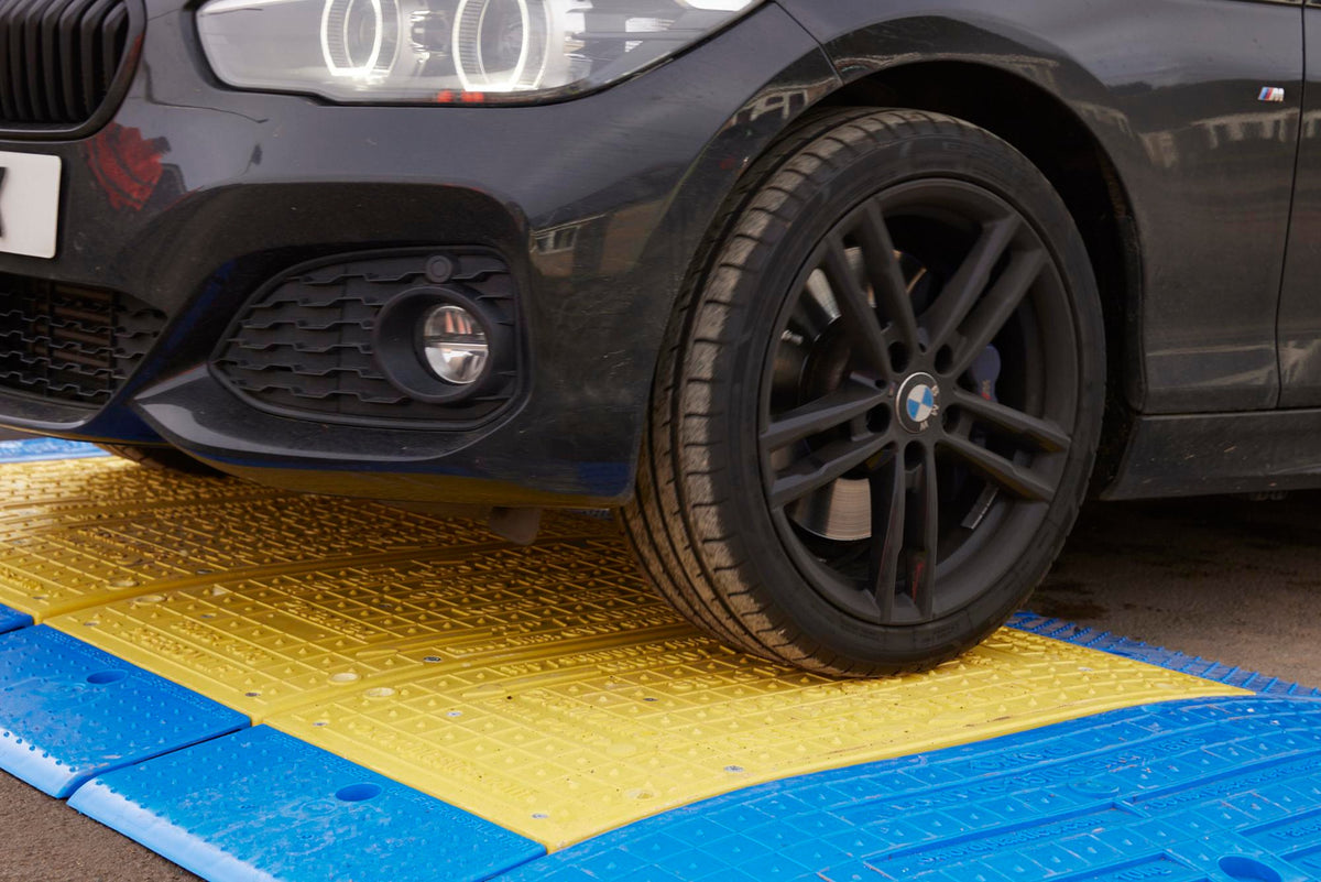 OXFORD Grabenbrücke LowPro® 15/05 Road Plate gelb-blau 1500x500 mm 44 t für sichere Grabenüberquerung